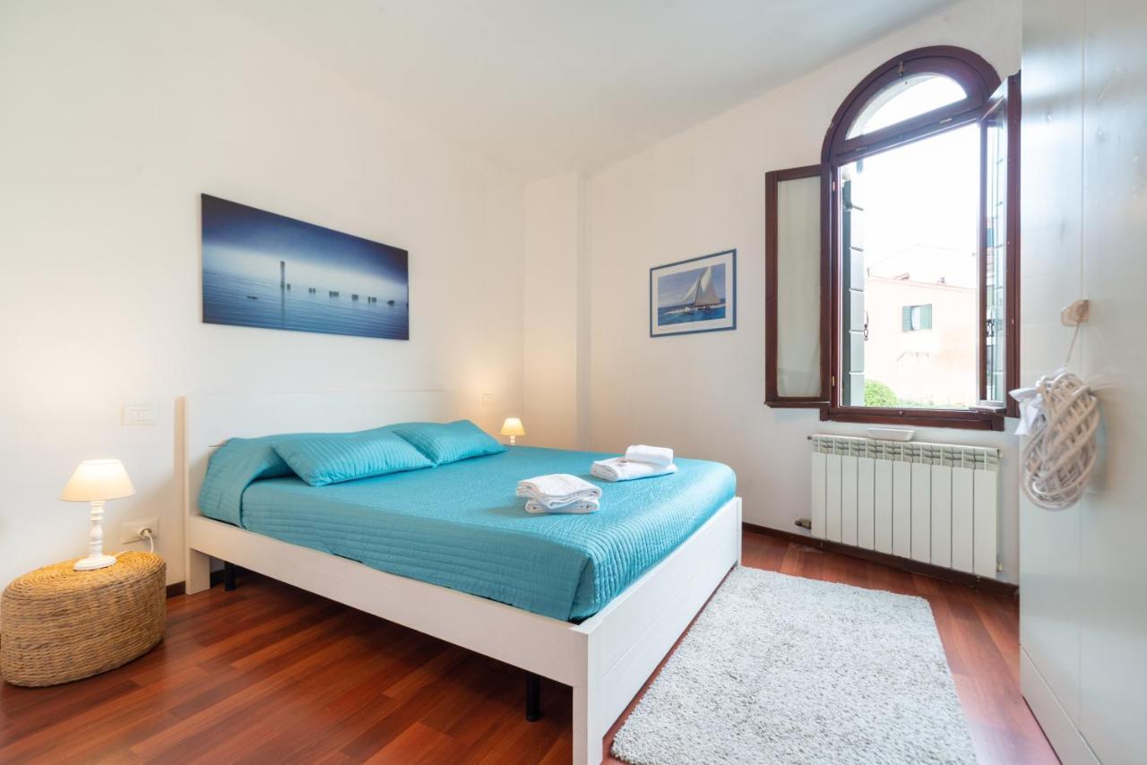 شقة Tabacchi446 البندقية المظهر الخارجي الصورة